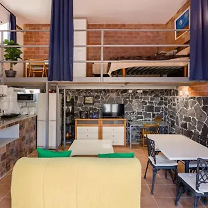 https://el-rinconcito-cozy-space-in-a-seaside-village.tenerifehoteles.net